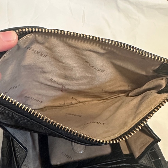 Brahmin Melbourne Black Mojito Croc Embossed Crossbody Bag - Picture 8 of 9